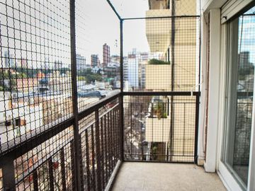 VENTA DEPARTAMENTO 4 AMBIENTES CON BALCON