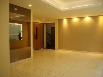 VENTA DEPARTAMENTO 4 AMBIENTES CON BALCON