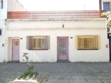 Casa en venta 6 ambientes Munro, APTO CREDITO