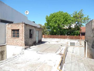Casa en venta 6 ambientes Munro, APTO CREDITO