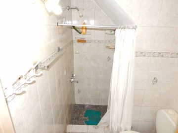 Casa en venta 6 ambientes Munro, APTO CREDITO