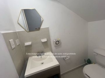 Casa Amueblada en Venta en Parques de Zafiro