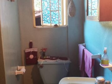 SE VENDE CASA CON AMPLIO TERRENO EN CENTRO QUILPUE