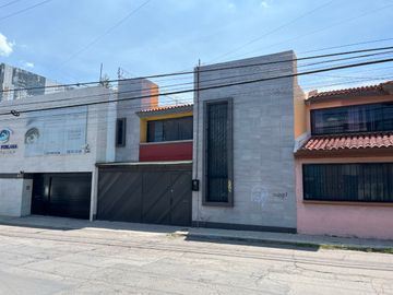 CASA EN VENTA EN ZONA LA NORIA
