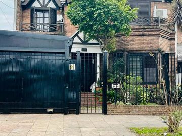 Excelente Oportunidad! Casa 4 Ambientes con Quincho y Piscina