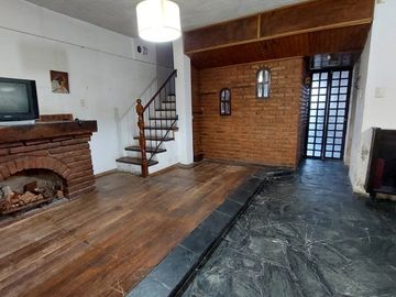 VENTA CASA 6 AMBIENTES