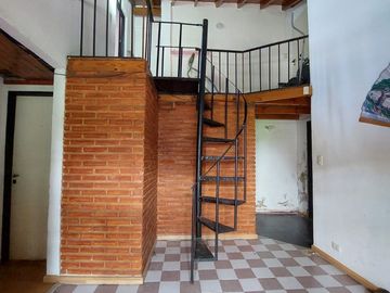 VENTA CASA 6 AMBIENTES