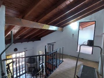 VENTA CASA 6 AMBIENTES