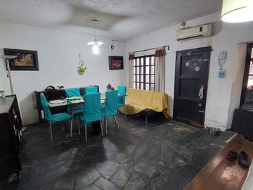 VENTA CASA 6 AMBIENTES