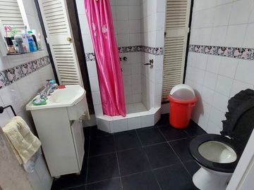 VENTA CASA 6 AMBIENTES