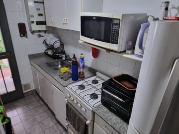 Venta Departamento 2 Ambientes, Con Cochera y Jardin