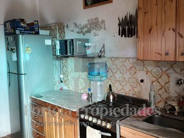CASA DE 4 AMBIENTES,  CIUDADELA