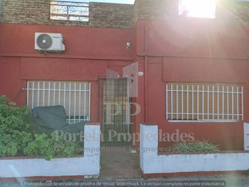 CASA DE 4 AMBIENTES,  CIUDADELA