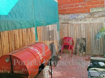 CASA DE 4 AMBIENTES,  CIUDADELA
