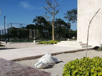 Terreno en privada Kantara 525m2 listo para construir