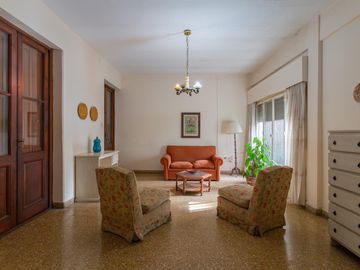Casa de 5 ambientes en Venta en Casco Histórico de San Isidro - APTO CREDITO