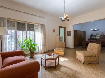 Casa de 5 ambientes en Venta en Casco Histórico de San Isidro - APTO CREDITO