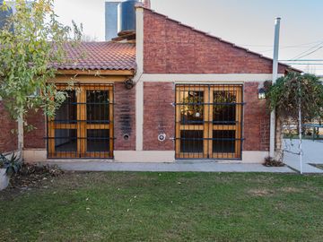 Casa en  barrio Confluencia