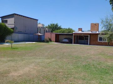 Casa en  Funes Town