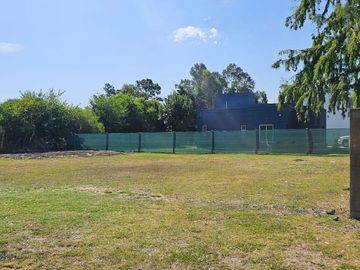RBS. Lote en barrio Brujas, Pilar, barrio Pellegrini