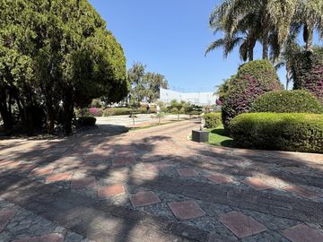 HERMOSA QUINTA EN TESISTAN OPORTUNIDAD UNICA