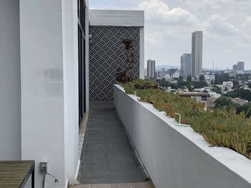 HERMOSO DEPARTAMENTO AMUEBLADO EXCELENTE UBICACION