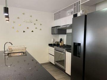 HERMOSO DEPARTAMENTO AMUEBLADO EXCELENTE UBICACION