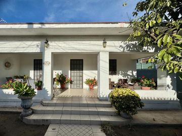 A UNA CUADRA DEL MALECON EXCELENTE UBICACION LINDA CASA EN CHAPALA JALISCO