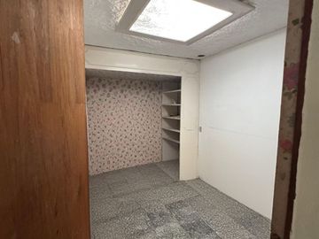 PARA HABITAR O USO COMERCIAL CASA EN VENTA JARDINES DEL BOSQUE