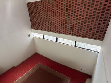 PARA HABITAR O USO COMERCIAL CASA EN VENTA JARDINES DEL BOSQUE