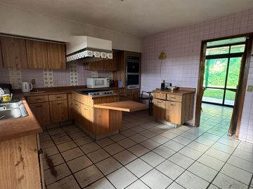 PARA HABITAR O USO COMERCIAL CASA EN VENTA JARDINES DEL BOSQUE