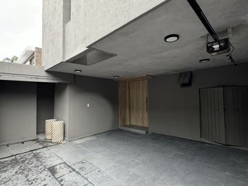 REMODELADA Y ESTILO UNICO CASA EN VENTA CHAPALITA DE OCCIDENTE