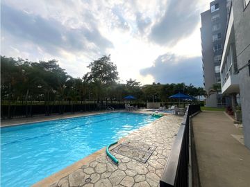 SE VENDE APARTAMENTO EN ALFAGUARA, EXCLUSIVO Y ESPACIOSO
