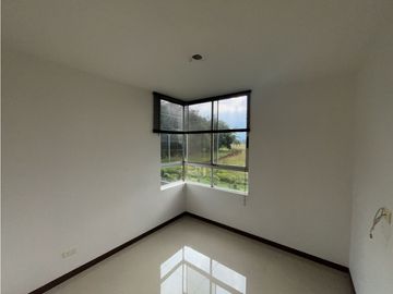 SE VENDE APARTAMENTO EN ALFAGUARA, EXCLUSIVO Y ESPACIOSO