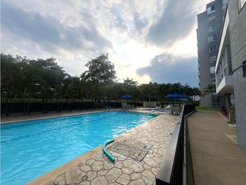 SE VENDE APARTAMENTO EN ALFAGUARA, EXCLUSIVO Y ESPACIOSO