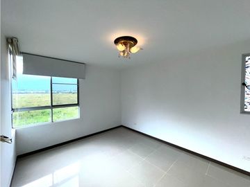 SE VENDE APARTAMENTO EN ALFAGUARA, EXCLUSIVO Y ESPACIOSO