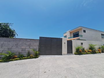 CASA EN VENTA EN RESIDENCIAL EN XOCHITEPEC