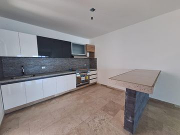 CASA EN VENTA EN LOMAS DE JIUTEPEC