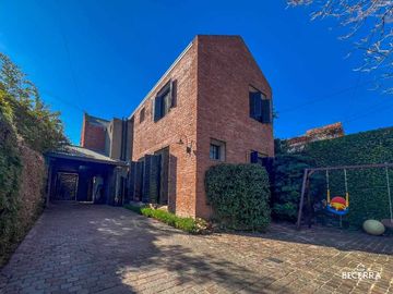 Casa en venta en Hurlingham