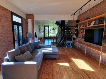 Casa en venta en Hurlingham