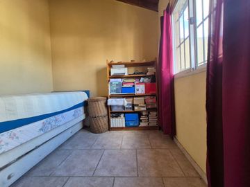 Venta casa 6 ambientes en El Palomar cochera .