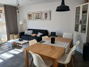 VENTA DEPTO 5 AMB CON JARDIN Y COCHERA SAN ISIDRO