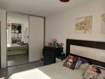 VENTA DEPTO 5 AMB CON JARDIN Y COCHERA SAN ISIDRO