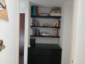 VENTA DEPTO 5 AMB CON JARDIN Y COCHERA SAN ISIDRO