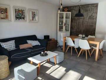 VENTA DEPTO 5 AMB CON JARDIN Y COCHERA SAN ISIDRO
