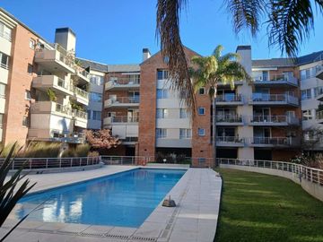 VENTA DEPTO 5 AMB CON JARDIN Y COCHERA SAN ISIDRO