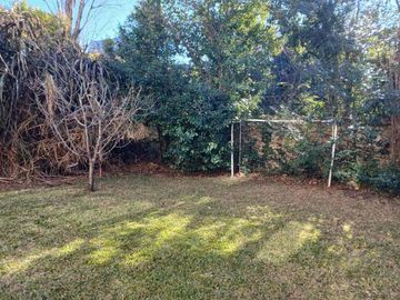 VENTA DEPTO 5 AMB CON JARDIN Y COCHERA SAN ISIDRO