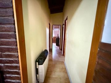 VENTA CASA 3 HABITACIONES B° BOUQUET ROLDAN