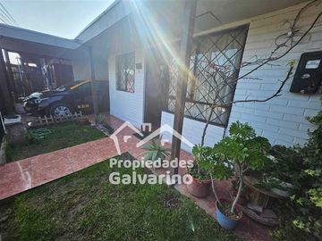 Casa en Venta en av 3 ponientes con Carlos reyes