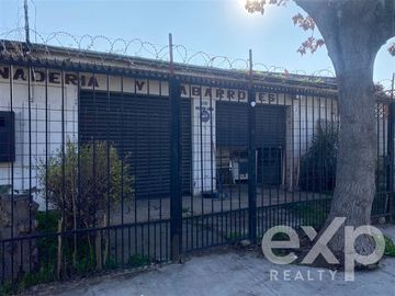 Industrial en Venta en Caminando 10 minutos del Metro el Bosque